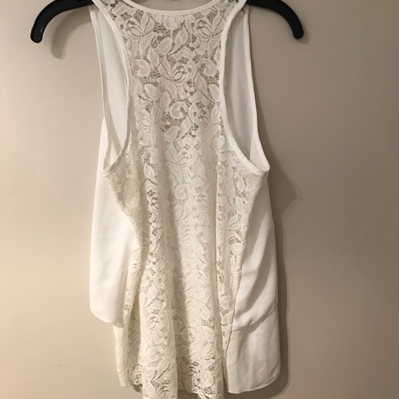 Camisole a volants et dos en dentelle - Picture 2 of 2